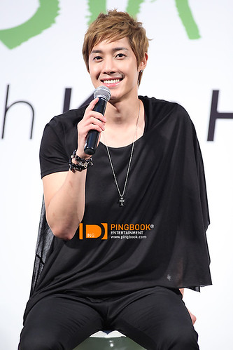 Kim Hyun Joong TFS Fanmeet Event in Thailand [110824] 