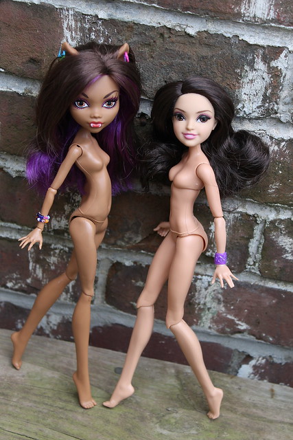 Nude Comparison between Disney VIP and MH doll