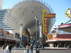 Fremont District, Las Vegas (by: Ian Crowfeather, creative commons license)