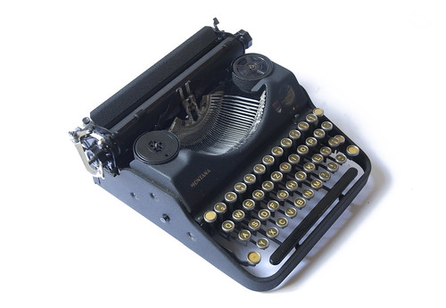 Montana portable typewriter