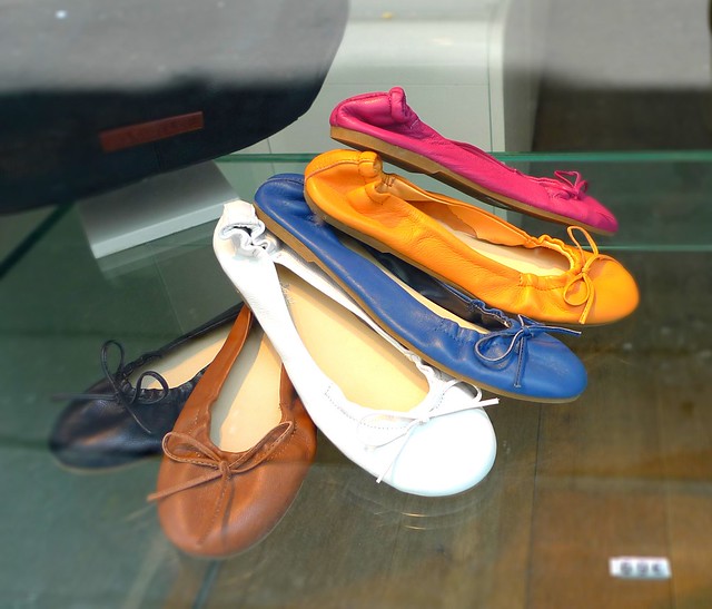 Paris-Yellow mellow shoes 13 rue des cannettes 75006