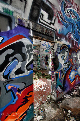Graffiti Walls by photomyhobby