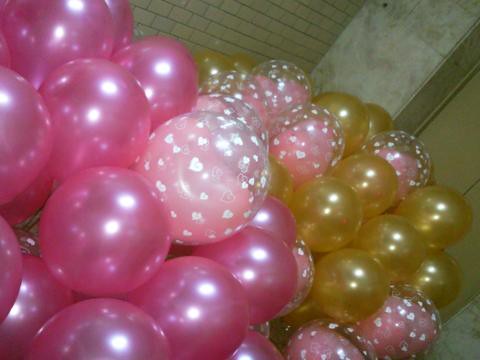 空飄氣球，12吋珍珠粉40顆，珍珠金40顆，包心球20顆 by 豆豆氣球材料屋 http://www.dod.com.tw