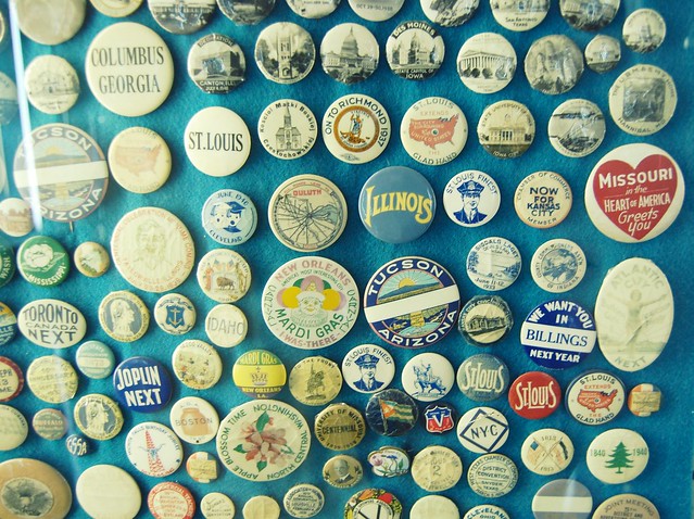 museum buttons