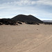 Raggiungo in bici il percorso che porta alla base del vulcano Antofagasta