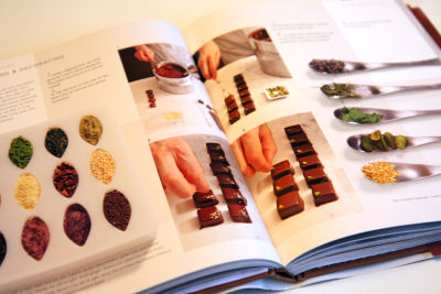 Couture Chocolate book inside view3401 R