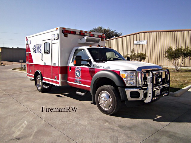 ford ambulance medic paramedic ems wheeledcoach