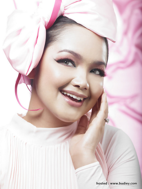 Advertorial Simplysiti Siti Nurhaliza