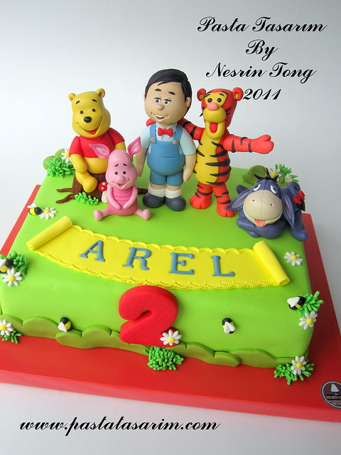 arel 2nd birthday cake - winnie the pooh cake