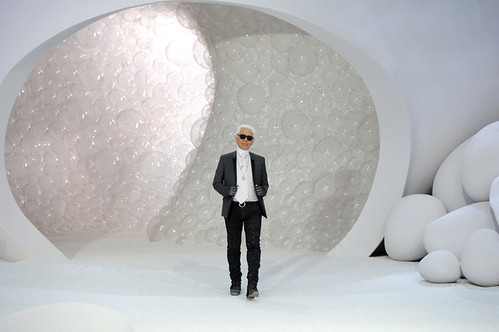 Karl+Lagerfeld+Chanel+Runway+Paris+Fashion+_5TQ-EHma3bl