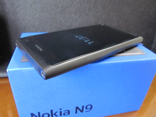 NOKIA N9 04
