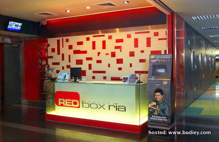 Red Box Ria