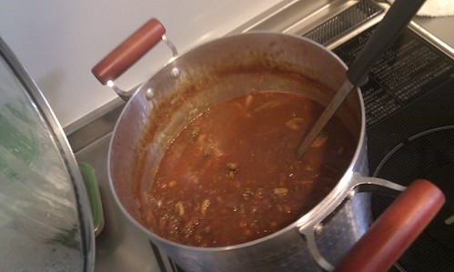 ミートソース的なスープを喰う。