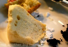 Bea's of Bloomsbury - Marshmallow cake