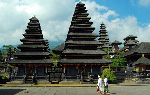 Hindu Temples Of Pura Ulundanubatur
