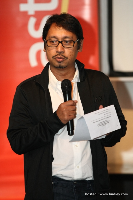 Encik Khairul Anwar Salleh, Naib Presiden Perniagaan Melayu Astro