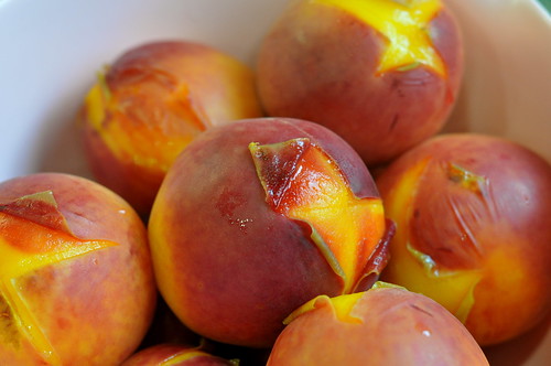 peaches peeling