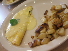 Omelet and ranch potatoes
