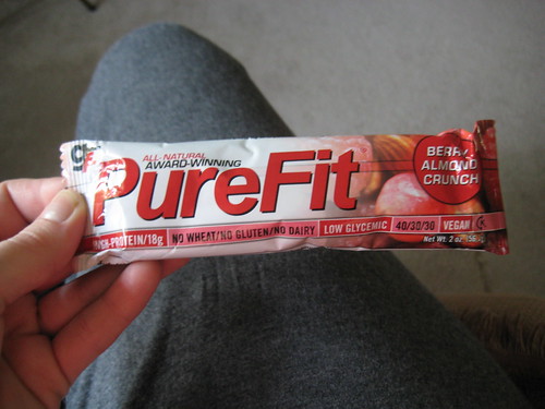 Pure Fit Berry Almond Crunch bar