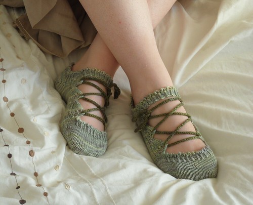 Merino tencel lace slippers laceup i-cord leaves toe-up Elven Slippers pattern by Joy Gerhardt