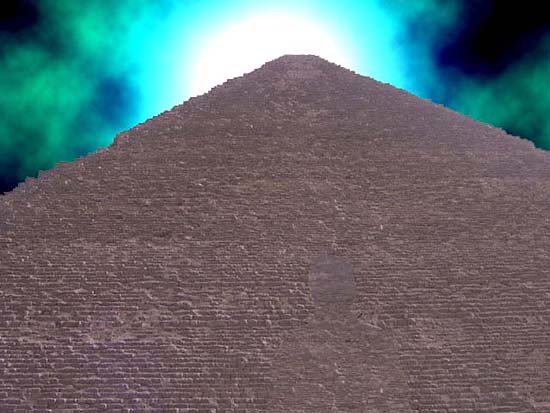 Khufu Pyramid 2 Monmajhi