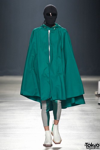 Banal-Chic-Bizarre-Menswear-Japan-Fashion-Week-2012-SS-023-600x900
