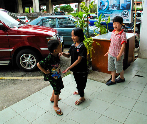IMG_2576 Children playing , Tanah Rata , Cameron Highlands