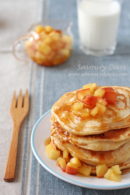 Pancake & caramelized apples