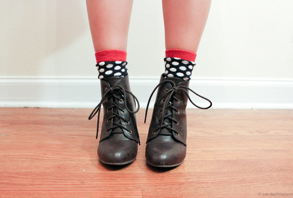 dots and laces