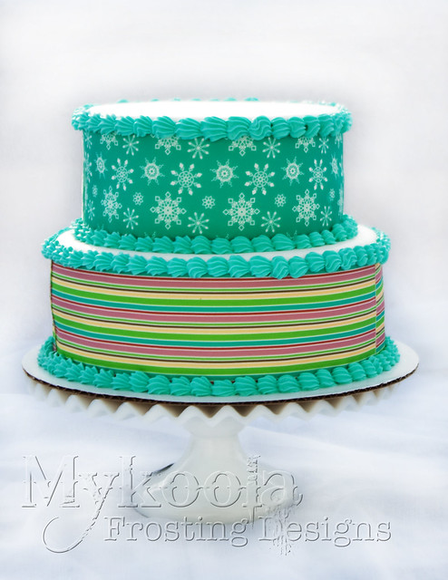Christmas cake with edible Frosting Designs