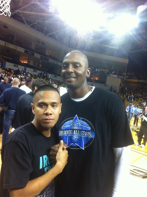Penny Hardaway and some fan