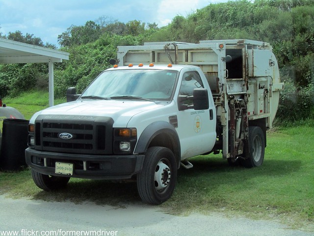 county ford trash truck garbage little florida satellite collection tiny rubbish fl waste pup refuse department sanitation polk f550 parksandrecreation singleaxle leisureservices