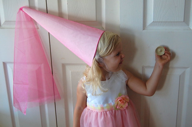 how-to-make-a-princess-hat