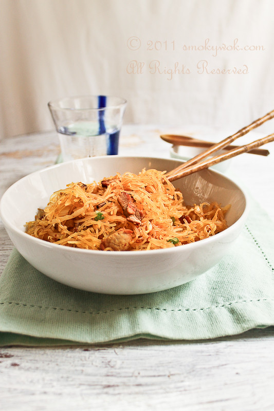 Singapore Stir-fried Rice Noodles 星洲炒米
