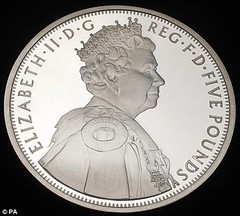 2012 Five Pound coin obverse