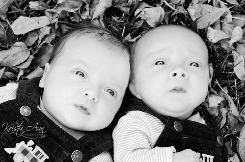 twins-in-leaves-BW