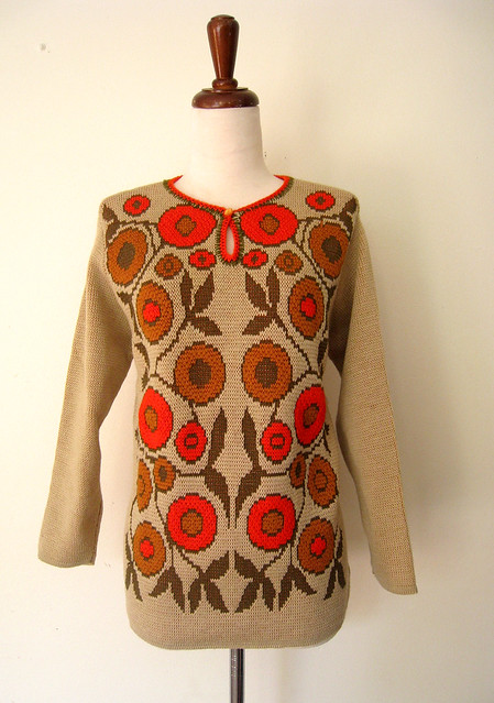 Folk Floral Colorful Keyhole Sweater, vintage 70s