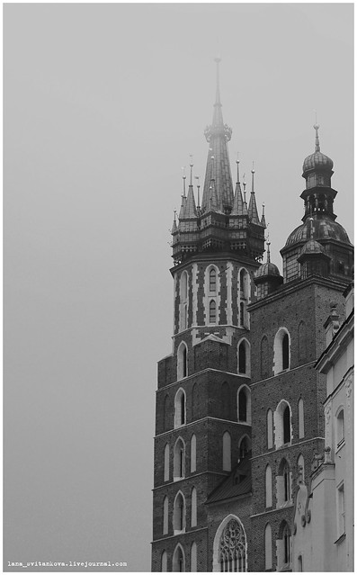 Krakow_in_the_Mist1