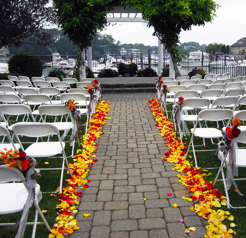 When one becomes a bridetobe the first stop is Outdoor Wedding Aisle in