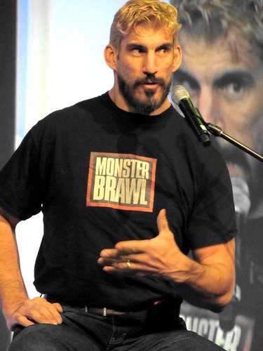 Robert Maillet at Hal-Con 2011