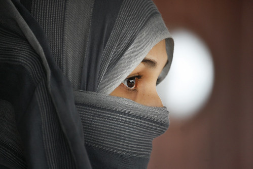 無料写真素材|人物|女性|ヒジャブ|人物横顔・横を向く|トルコ人|イスラム教