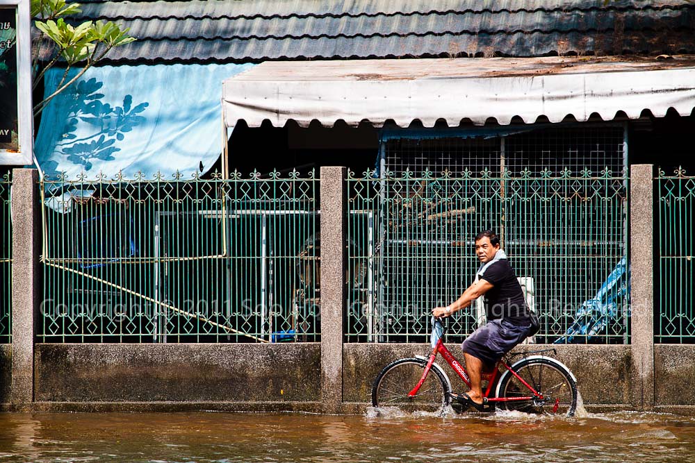 Bangkok Flood @ Bangkok, Thailand