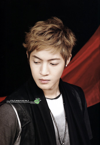 Kim Hyun Joong Asian Place Magazine Vol.05 (Nov 2011 Issue)