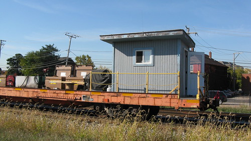 Metra M.O.W crane boom tender / makeshift caboose car.  Glenview Illinois USA. October 2011. by Eddie from Chicago