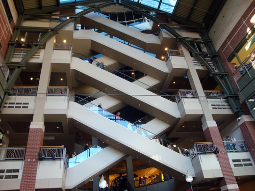 Escalators, Riverpark Square