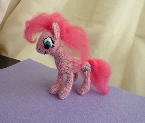 Tiny knitted Pinkie Pie toy standing plushie knitting pattern My Little Pony FiM