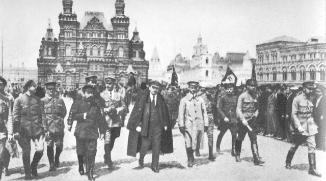 Lênin na Praça Vermelha em 1919 - União Soviética