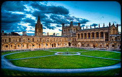 Tom Quad at Christ Church in Oxford HDR