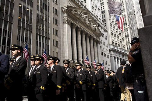 Airplane pilots march on Wall Street