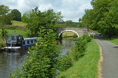 Leeds and Liverpool Canal, near Higherford by Tim Green aka atoach